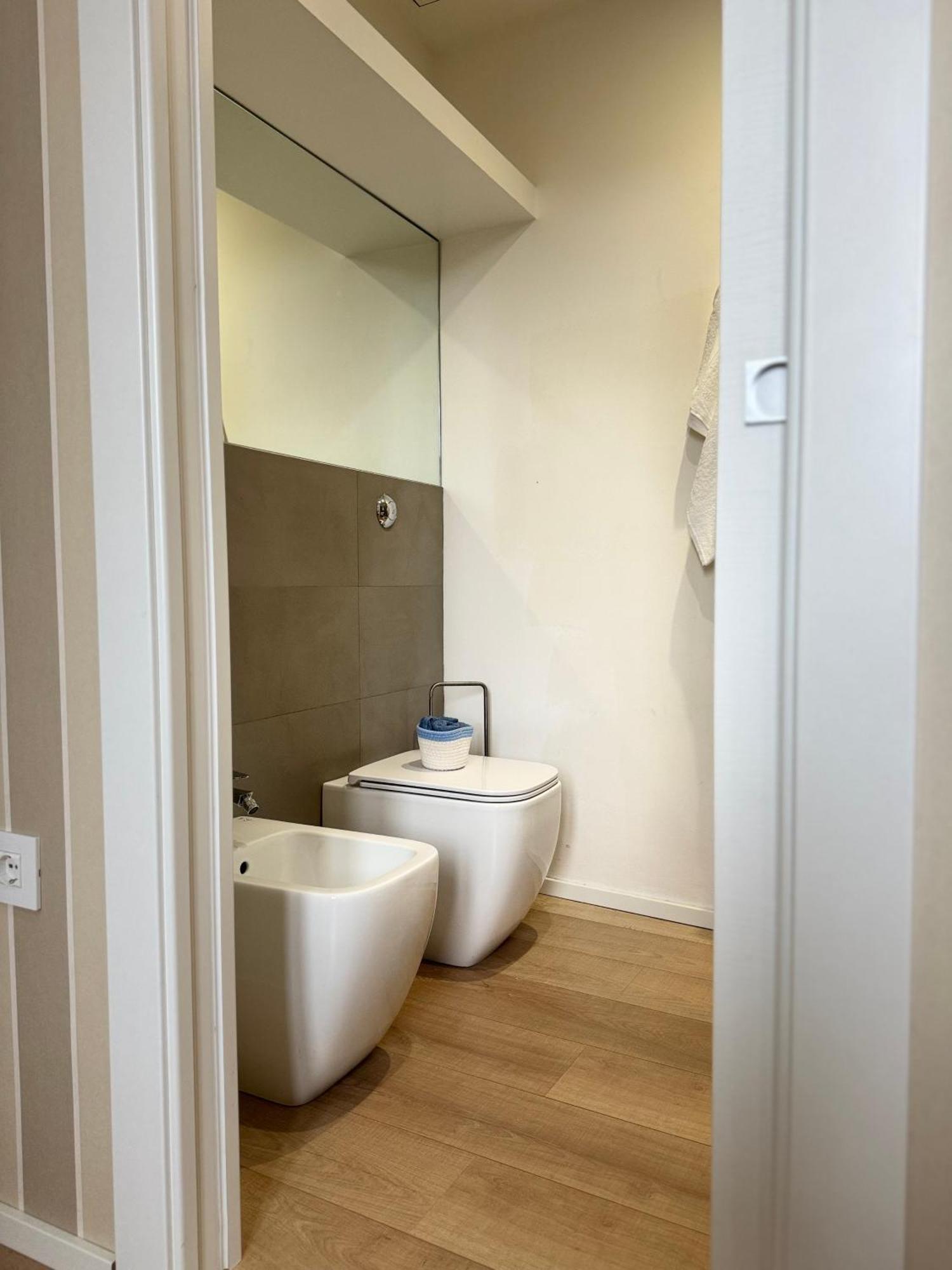 Fl Apartments Nel Corso กาญารี ภายนอก รูปภาพ